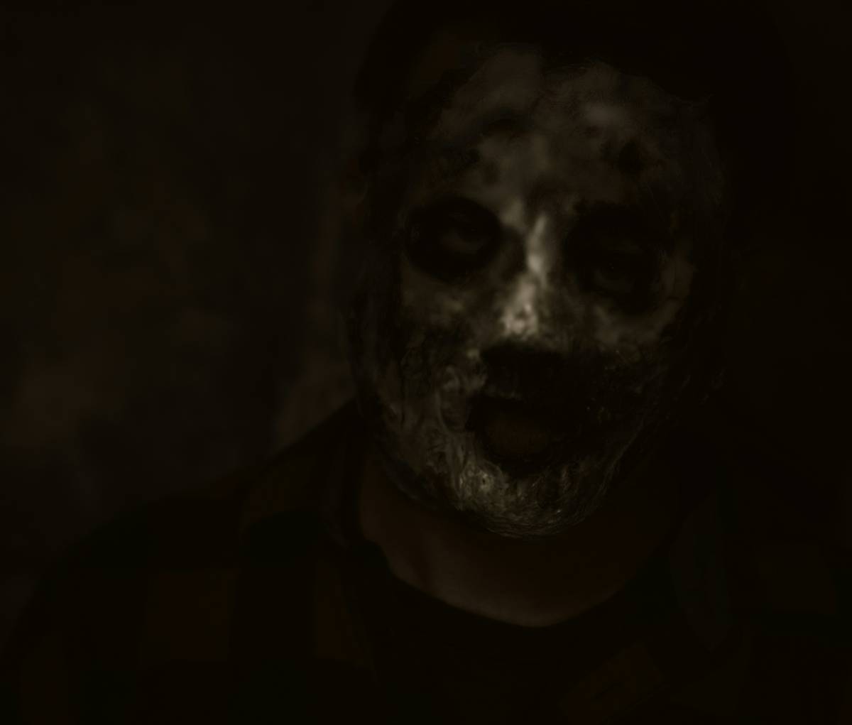 Comparison chart showing key differences between psychological horror, supernatural horror, and survival horror genres based on narrative, gameplay, and emotional impact