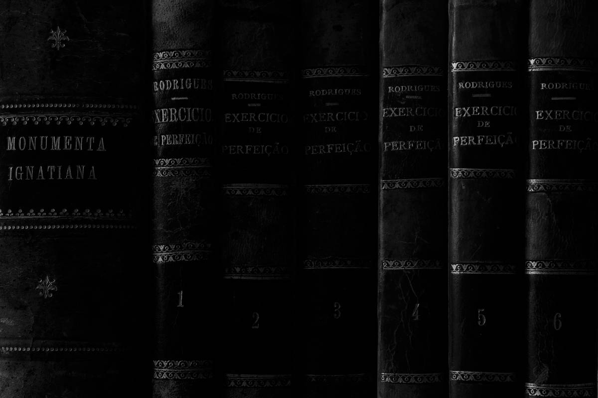 Psychological Thriller Book Outline Guide: 7 Proven Steps to Avoid Painful Plot Holes